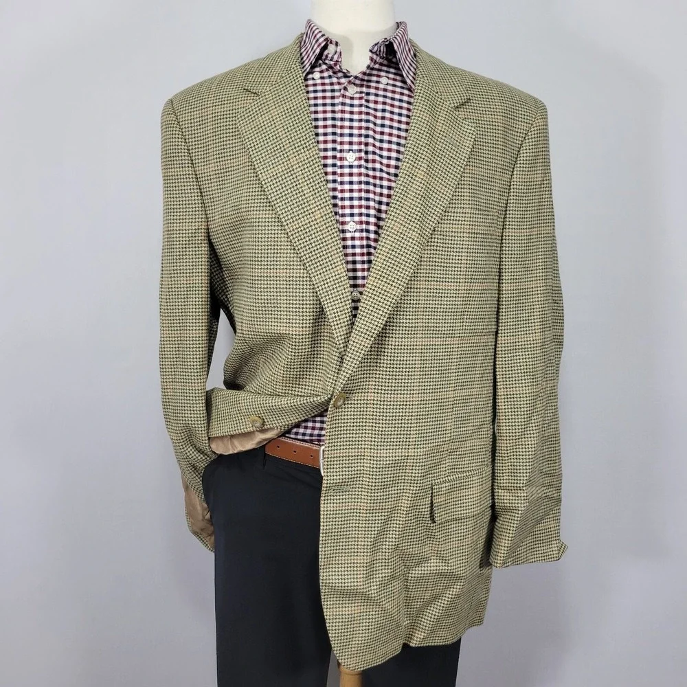 JOS A BANK Men's Sport Coat Blazer Two Button Beige Houndstooth Wool Size 46L